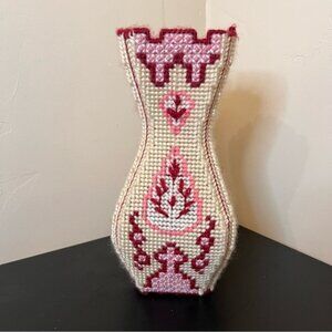 Vintage Grannycore Handmade Needlepoint Yarn Decorative Vase